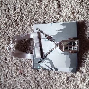 Peter pan necklace